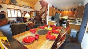 Birds and Bears Retreat - On The River - Pet Friendly - WiFi - Satellite - Washer - Dryer - Large Deck - Grill - Fenced In Yard